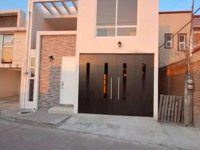 Casa en Ocotlan a 3 minutos de gasoducto