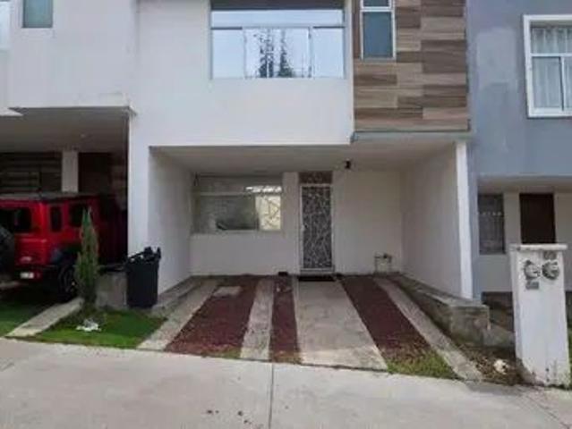 Casa en Av. Manuel Lopez Cotilla 841, Tlaquepaque, San Pedro Tlaquepaque, Jalisco, México