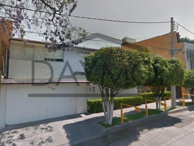 Casa en Av. Cuernavaca conocida como Av. Romulo o Farri 1160, Álvaro Obregón, cdmx