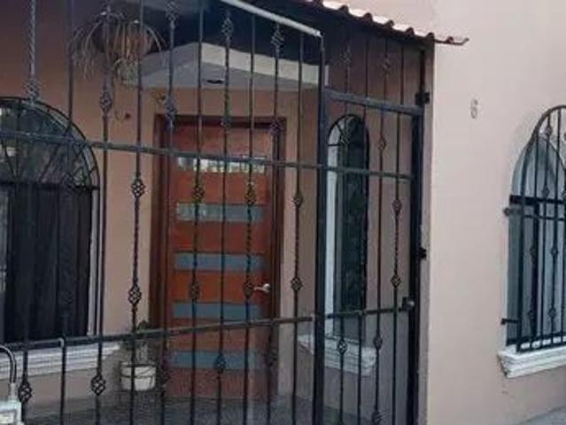 Casa en Avenida Belén, Lomas De San Pedrito, Delegación Epigmenio González, Santiago De Querétaro, Municipio De Querétaro, Querétaro, 76148, México