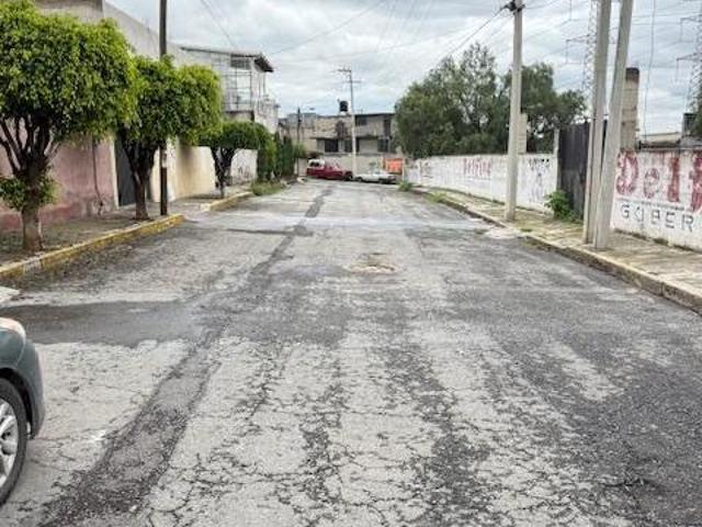 CASA EN AVENIDA DE 4 RECAMARAS SANTA MARIA LAS TORRES C. IZCALLI