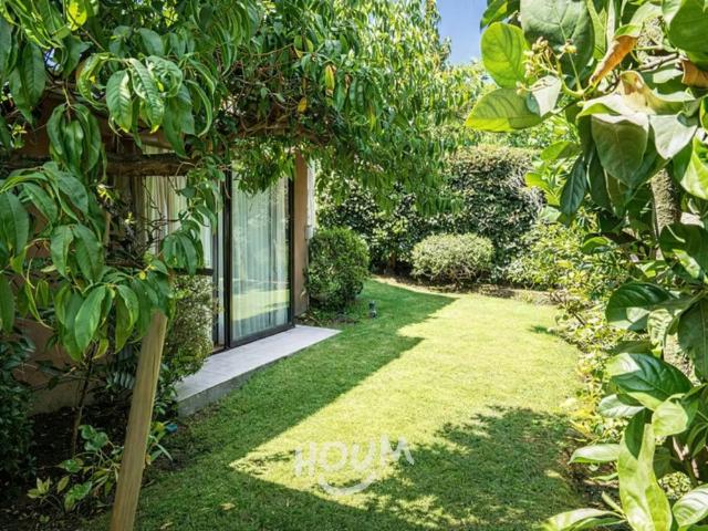Casa en Avenida El Valle | 5 dormitorios por 8990.00 en Peñalolén