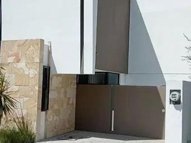 Casa en Avenida Huizache, El Marqués, Querétaro, 76269, México