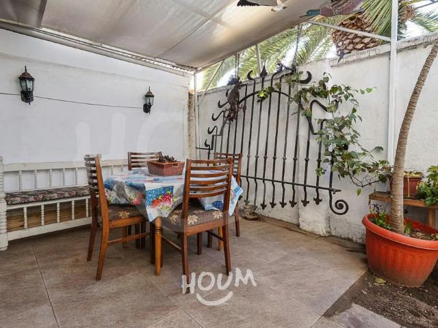 Casa en Avenida José Joaquín Prieto | 7 dormitorios por 360000. 00 en San Miguel