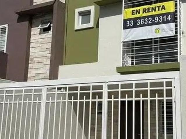 Casa en Avenida Primavera, Tlaquepaque, San Pedro Tlaquepaque, Región Centro, Jalisco, 45609, México