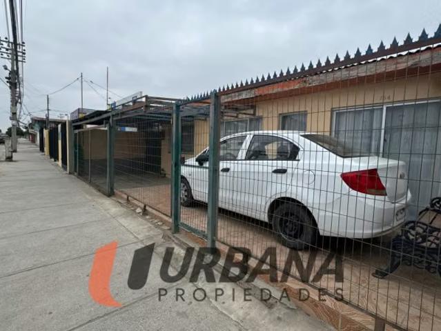 Casa en avenida principal de tongoy | 6 dormitorios por 3600.00 en Coquimbo