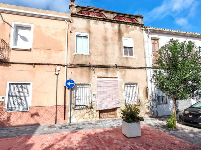 Casa en Avenida Regne De Valencia Nº 14 Beniflá Valencia – Oportunidad para inversores