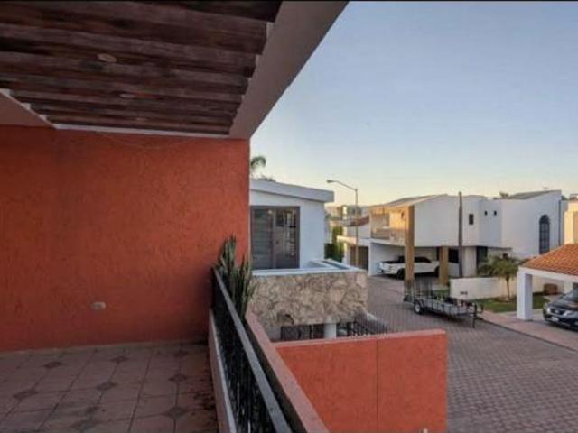 CASA EN AGUASCALIENTES NORTE SUPER AMPLIA Y UBICADA