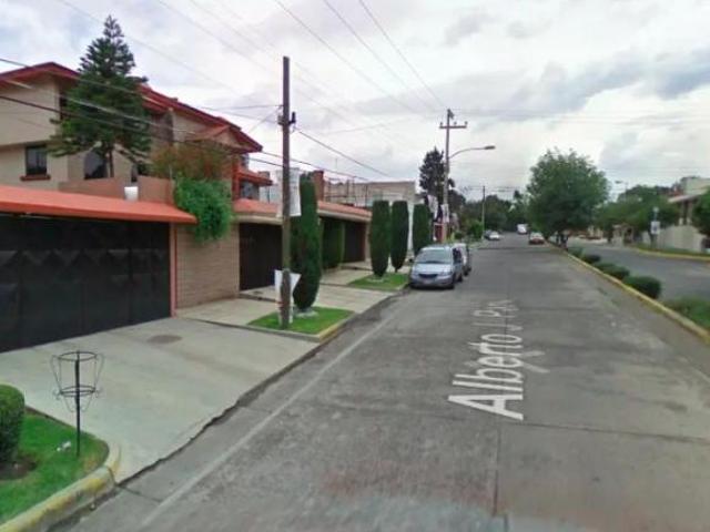 Casa en ALBERTO J PIANI 86, Colonia Ciudad Satélite NO SE ACEPTAN CREDITOS
