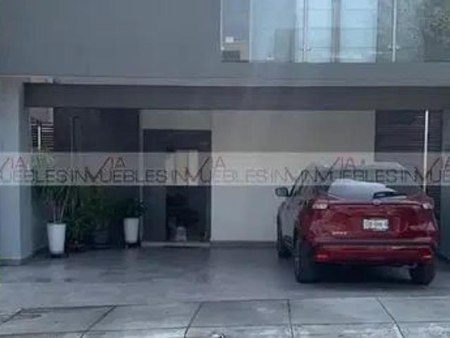 Casa en Alfaro Siqueiros, Dominio Cumbres, García, Nuevo León, 66036, México