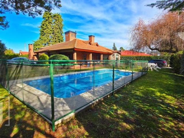 Casa en alquiler | Mapuche | 4 ambientes | reciclada | golf