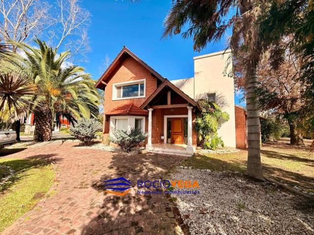 Casa en alquiler anual en Campos de Alvarez