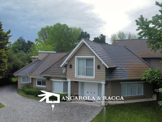 Casa en alquiler anual en Country San Diego