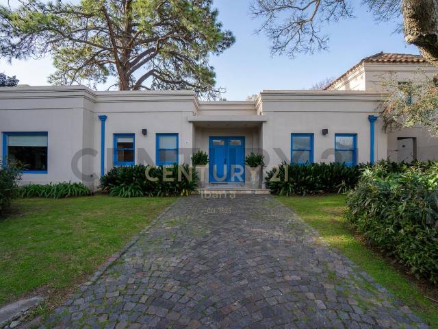CASA EN ALQUILER – BARRIO CERRADO ARAUCARIAS