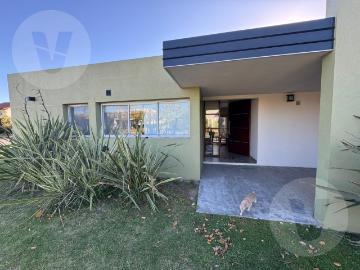 Casa en alquiler Barrio La Horqueta de Echeverr?a, Canning