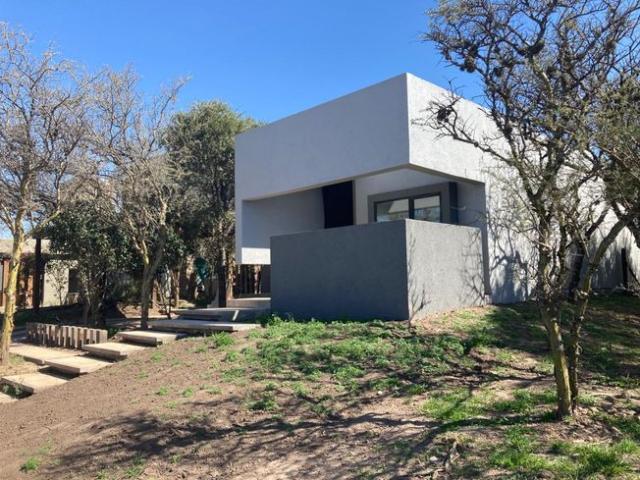 Casa en alquiler Barrio privado las Cañitas