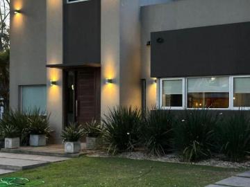 casa en alquiler barrio san facundo