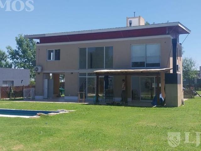 Casa en alquiler Barrio San Sebastian AREA 1 MB