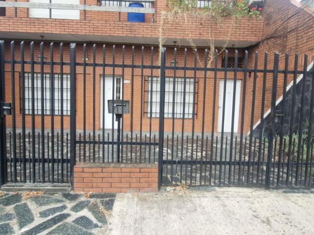 Casa en alquiler Caseros 3 ambientes