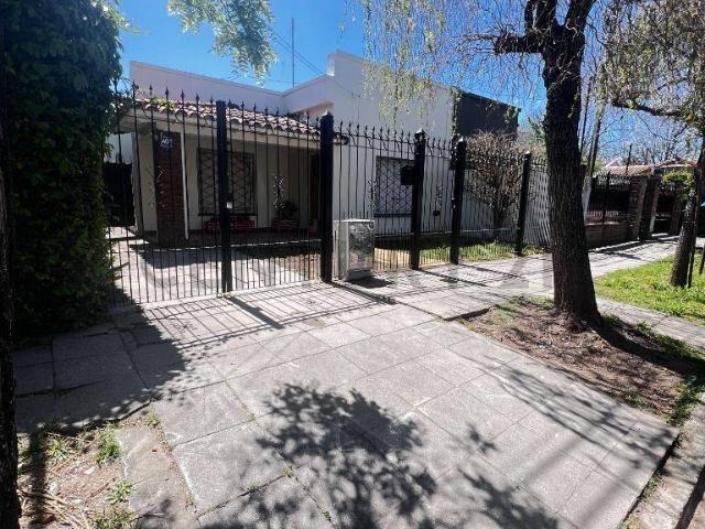 Casa en Alquiler, City Bell, La Plata
