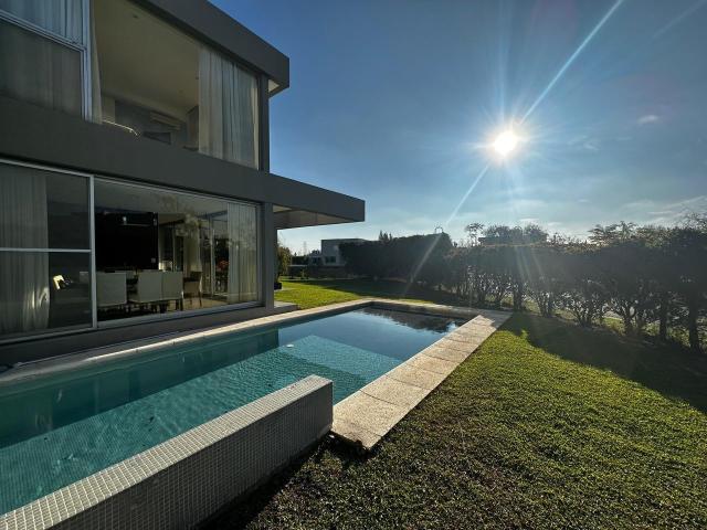 casa en alquiler con muebles en los alisos nordelta