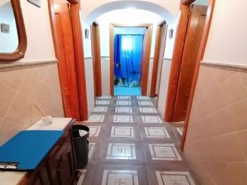 Casa en Alquiler con Patio y 3 Dormitorios