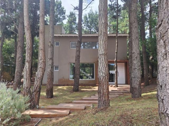 CASA EN ALQUILER COSTA ESMERALDA DEPORTIVO 518