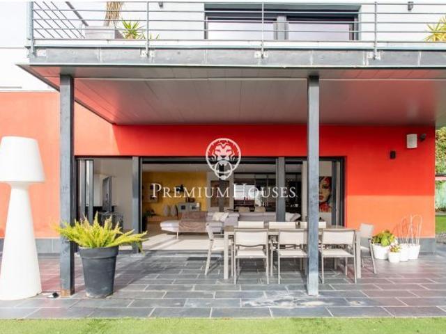 Casa en alquiler de diseño y panorámicas vistas mar