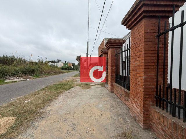 Casa en Alquiler de 3 Dormitorios Villa Elisa La Plata