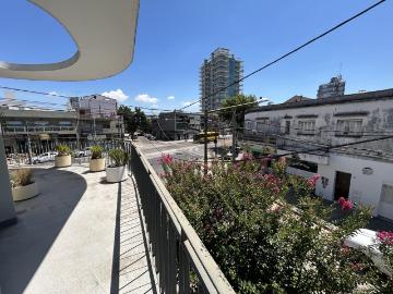Casa en Alquiler de 4 Dormitorios Pileta en Beccar