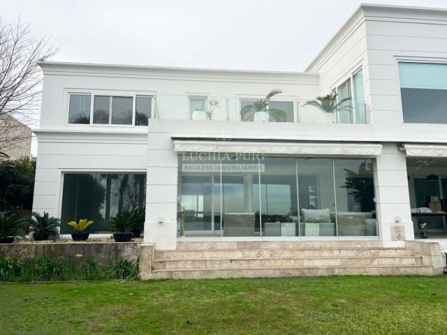 Casa en alquiler El Golf 4 ambientes