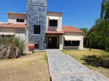 Casa en alquiler en Salta - Jardín