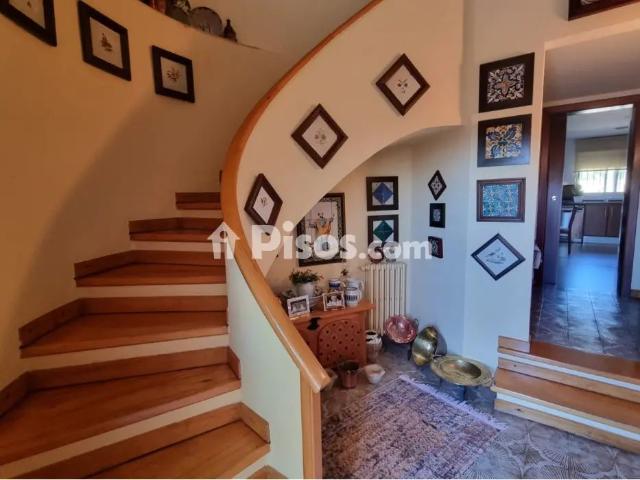 Casa en alquiler en Madrigal