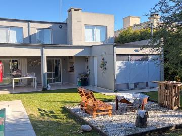 Casa en alquiler en Manuel Alberti