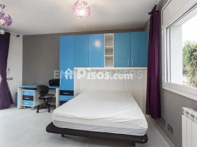 Casa en alquiler en Montmar