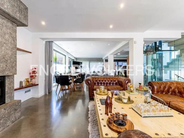 Casa en alquiler en Montmar