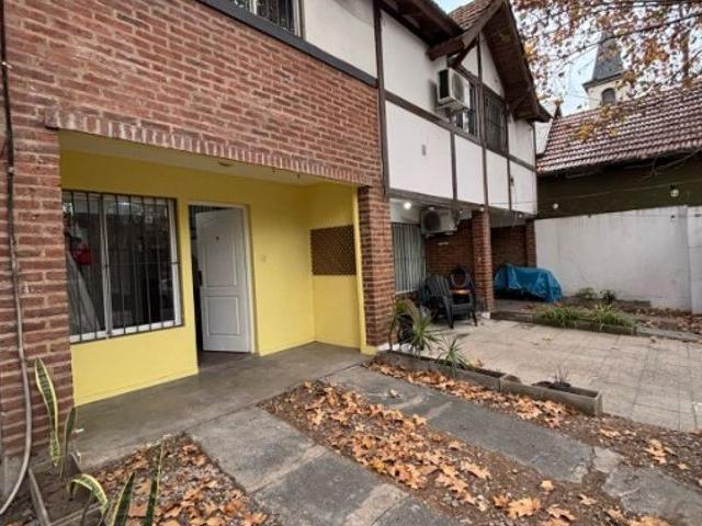 Casa en alquiler en Morón