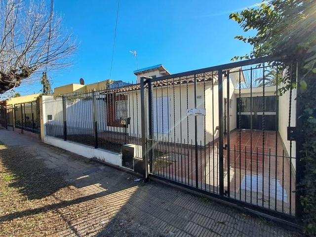 Casa en alquiler en Morón