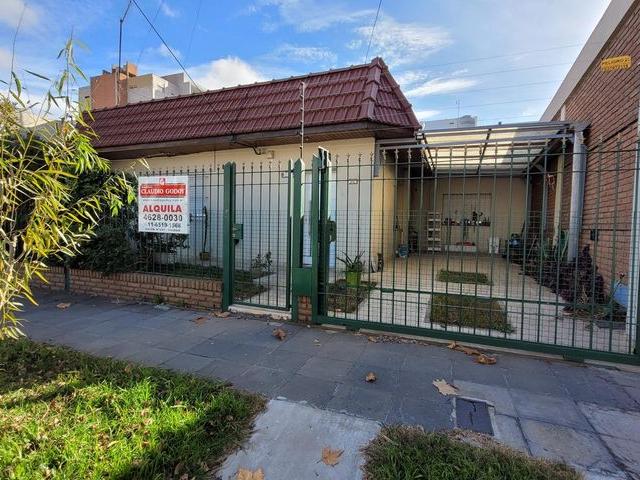Casa en alquiler en Morón