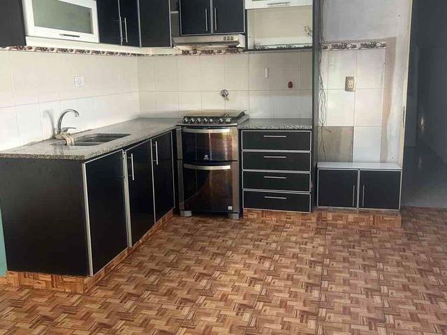 Casa en alquiler en Moreno