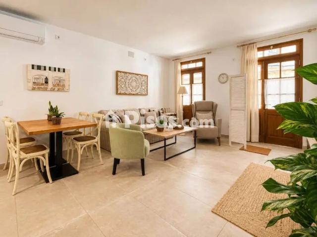 Casa en alquiler en Nucli Urbà
