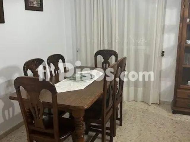 Casa en alquiler en Nueva Zona