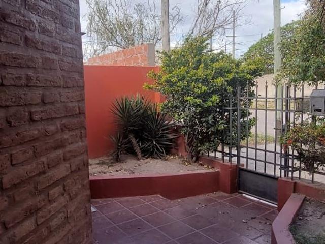 Casa en Alquiler en Nicolas Perez 13, Los Almendros, Bahía Blanca