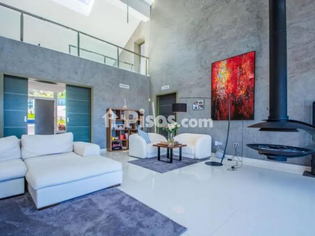 Casa en alquiler en Ojén