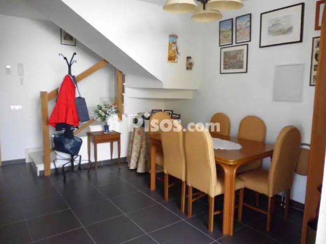 Casa en alquiler en Om Blanch