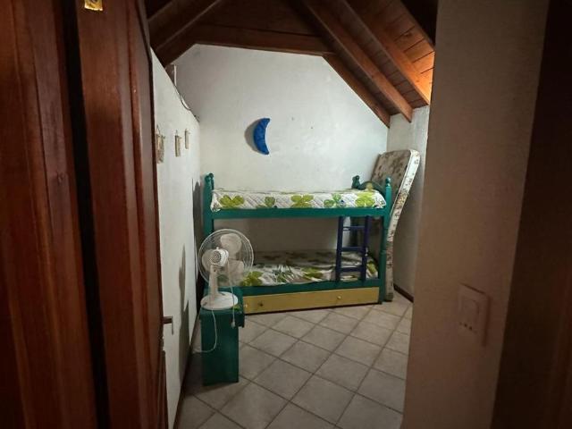 Casa en Alquiler en Avenida Divisadero e/ Hornero y Gallareta, Carilo