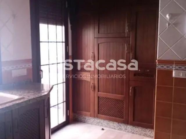Casa en alquiler en Alconchel