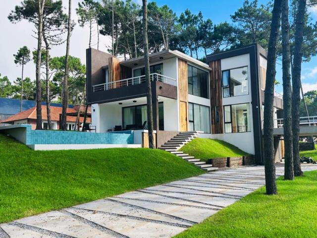 Casa en Alquiler en Alamos Pinamar