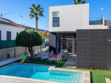 Chalet en alquiler en Algorfa, Alicante