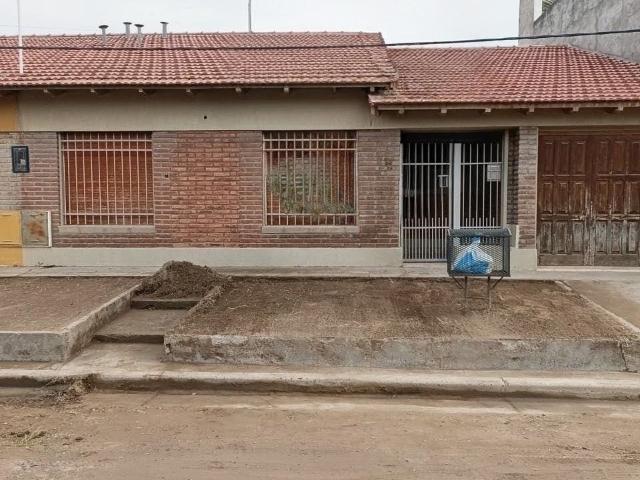 Casa en Alquiler en Almafuerte 3372, Los Alamos, Bahía Blanca